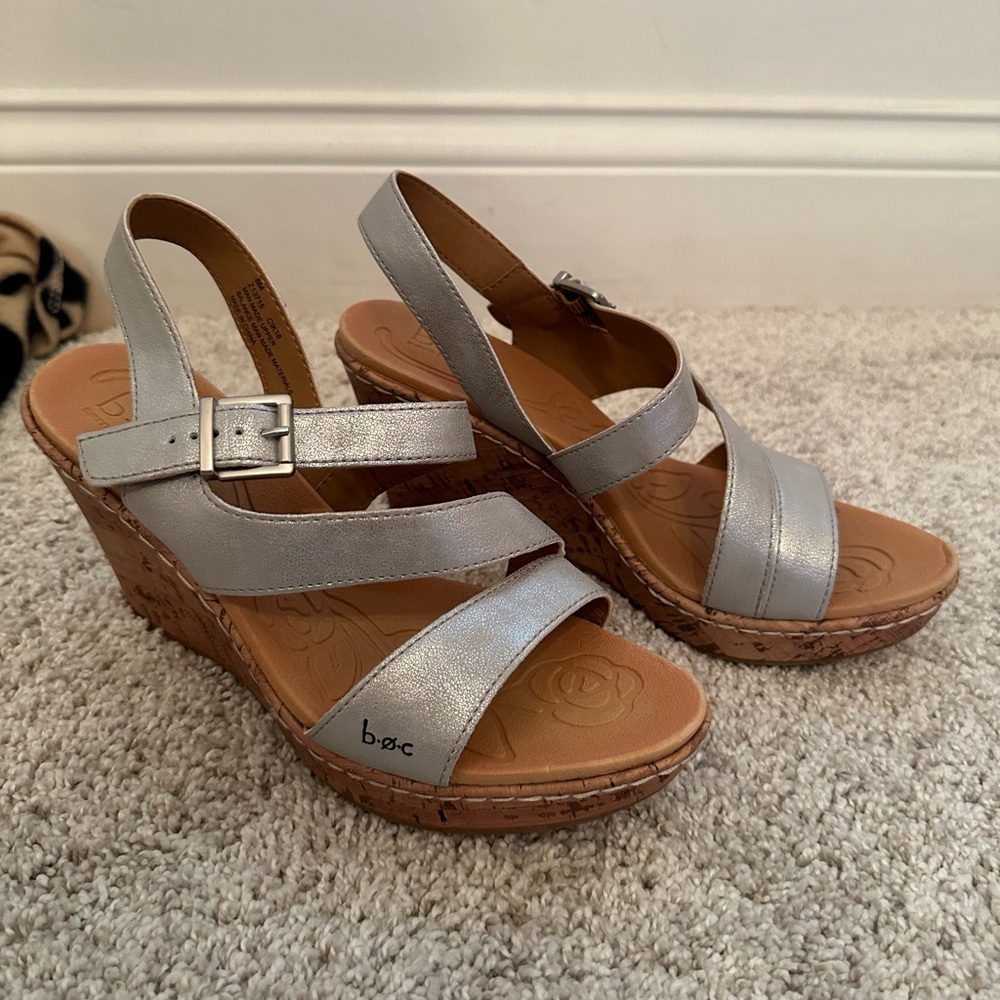 Gray wedge heels!
